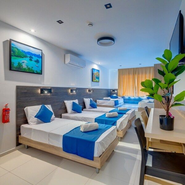 Viven Mens Hostel